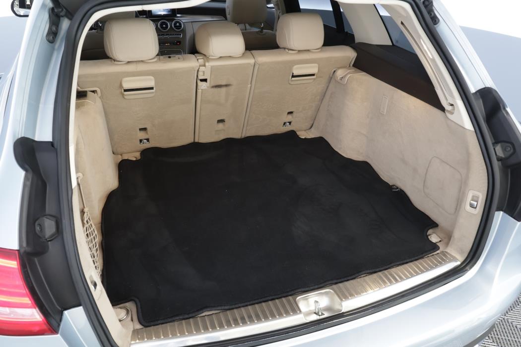 MERCEDES-BENZ C 2017