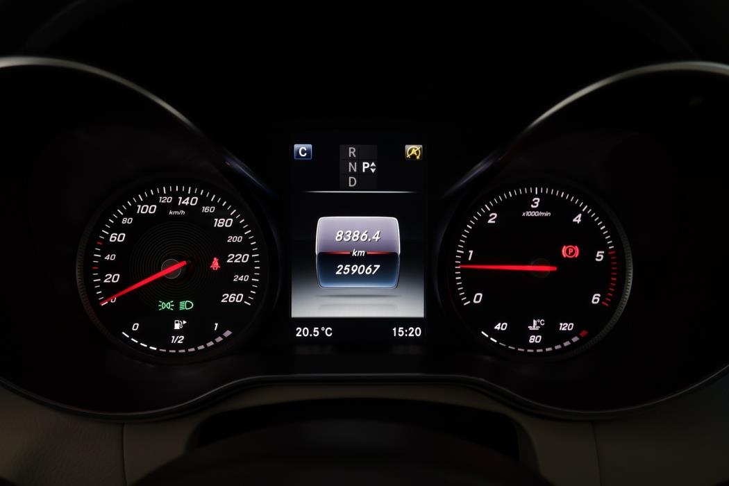 MERCEDES-BENZ C 2017