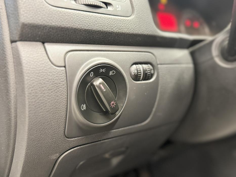 VOLKSWAGEN Golf 2008