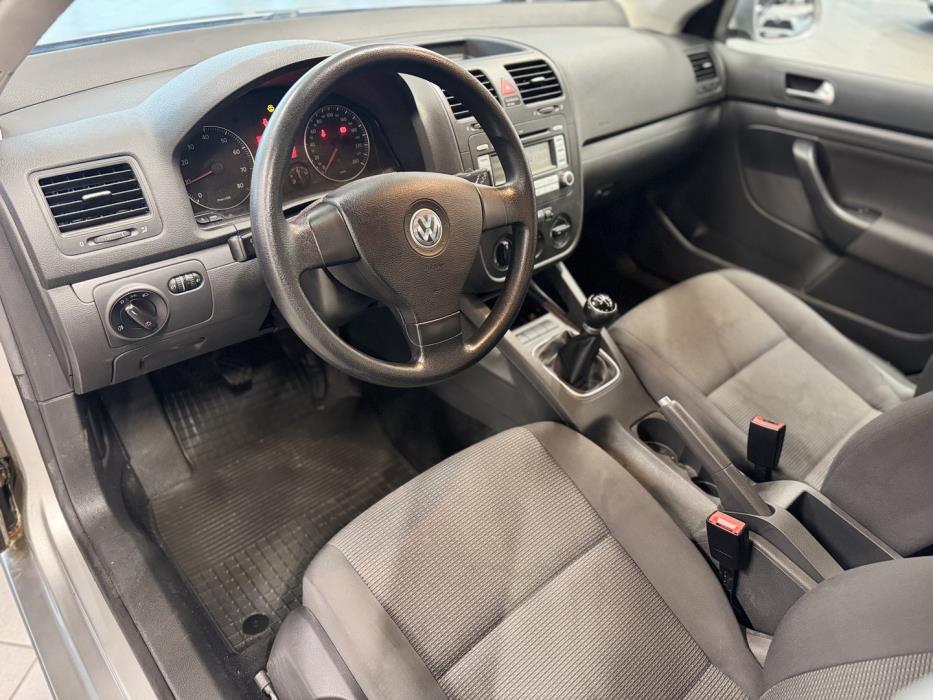 VOLKSWAGEN Golf 2008