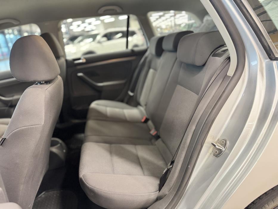 VOLKSWAGEN Golf 2008