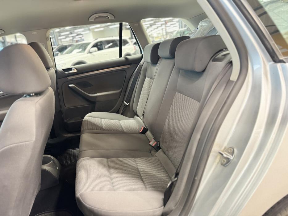 VOLKSWAGEN Golf 2008