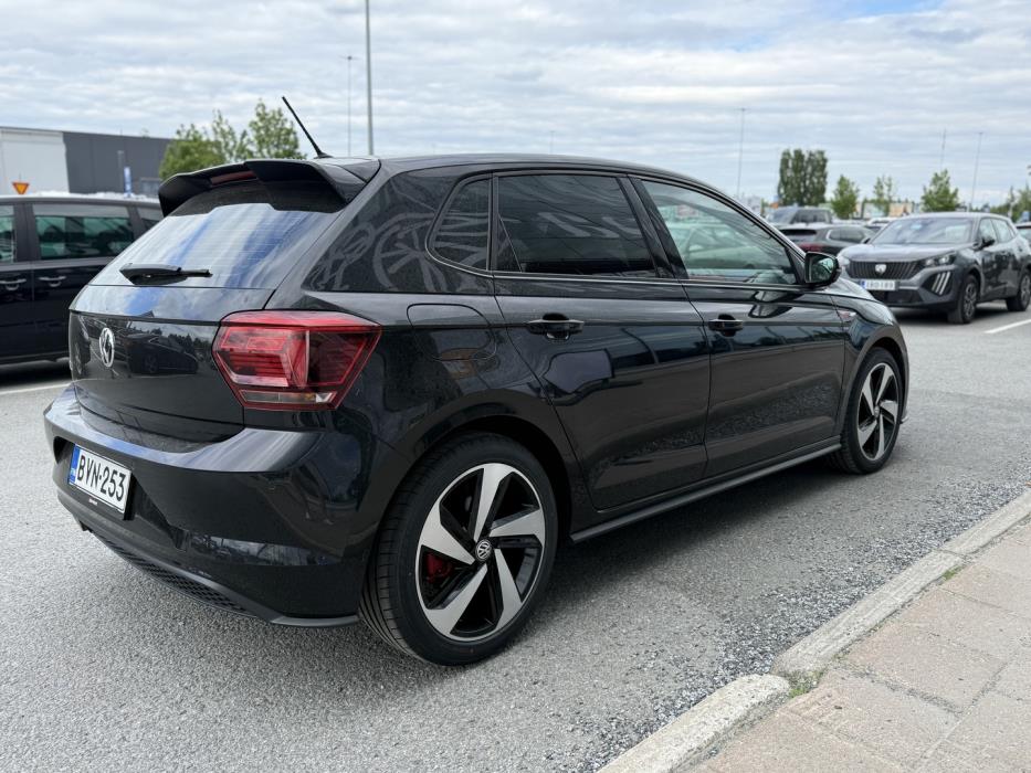 VOLKSWAGEN Polo 2019