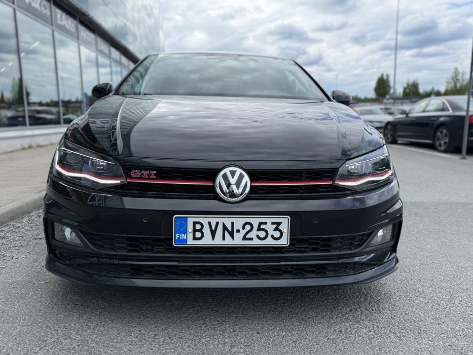 VOLKSWAGEN Polo 2019