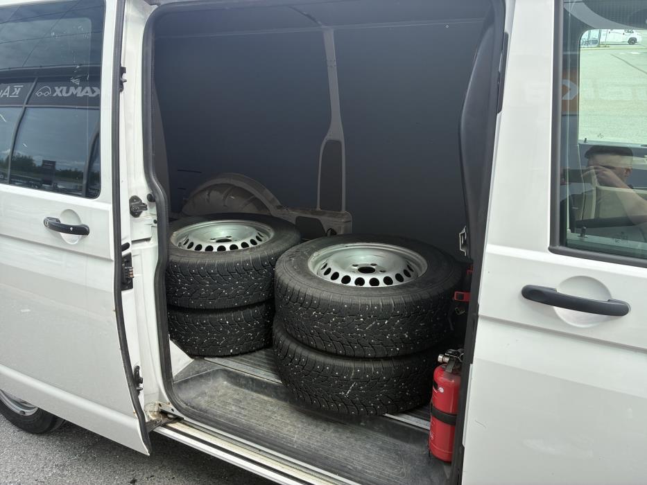 VOLKSWAGEN Transporter 2019