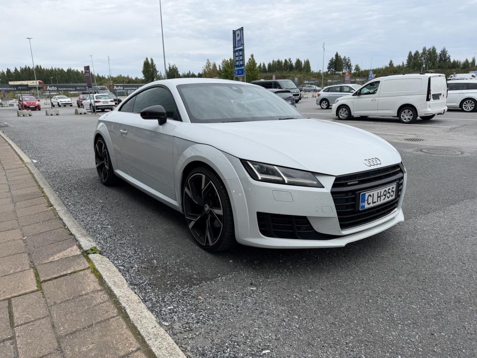AUDI TT 2015