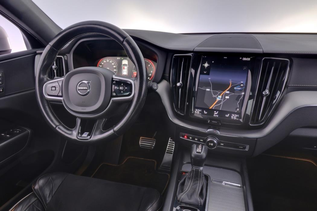 VOLVO XC60 2019