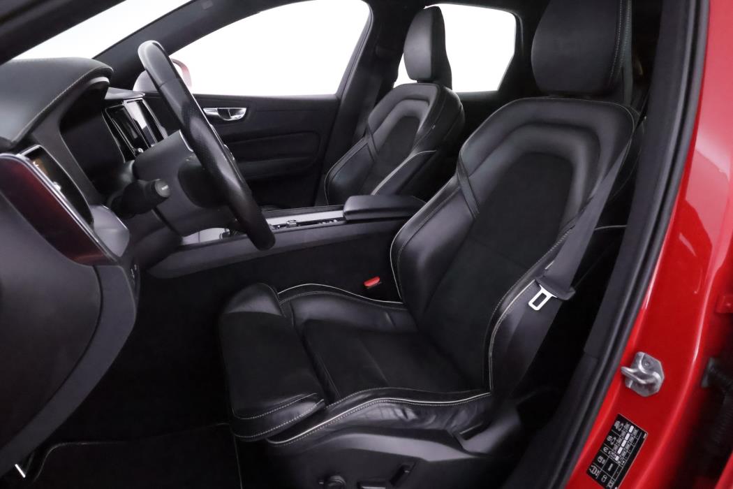 VOLVO XC60 2019