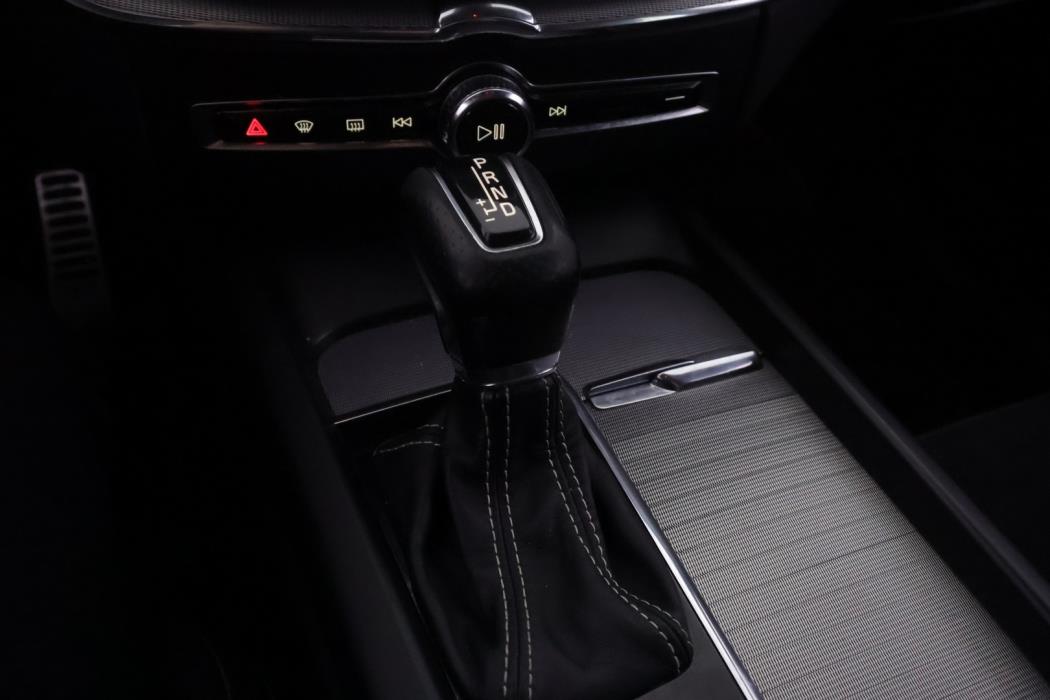 VOLVO XC60 2019
