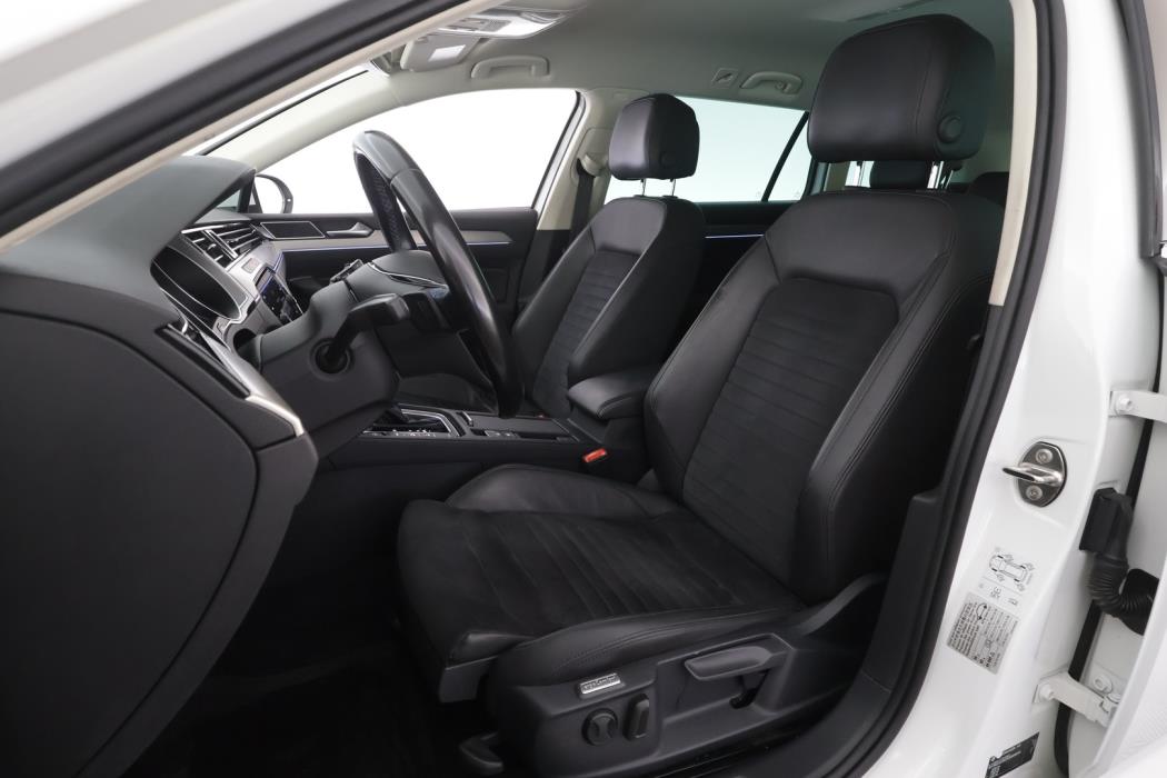 VOLKSWAGEN Passat 2018
