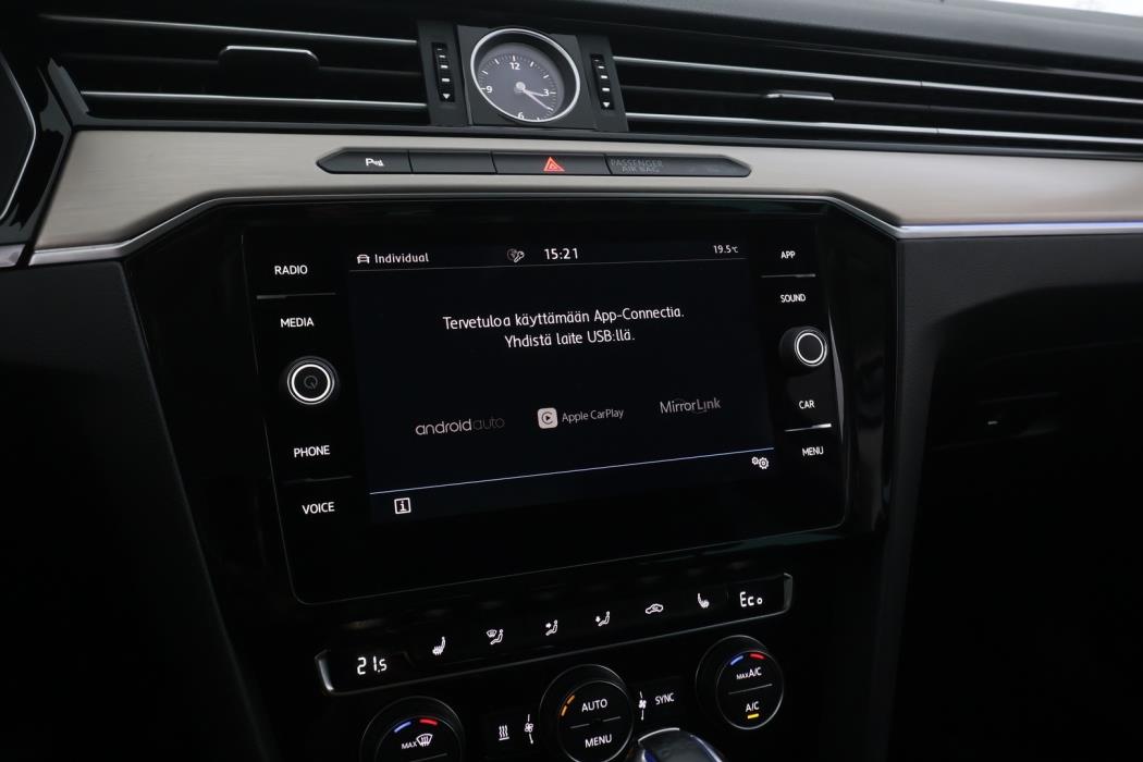 VOLKSWAGEN Passat 2018