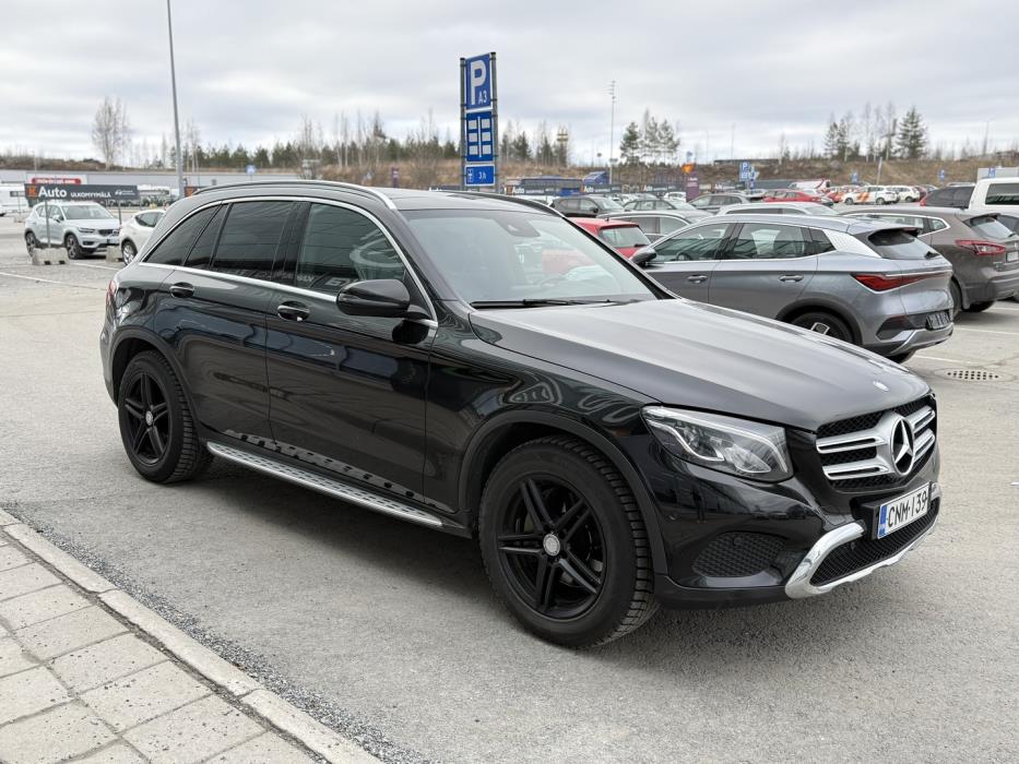 MERCEDES-BENZ GLC 2017