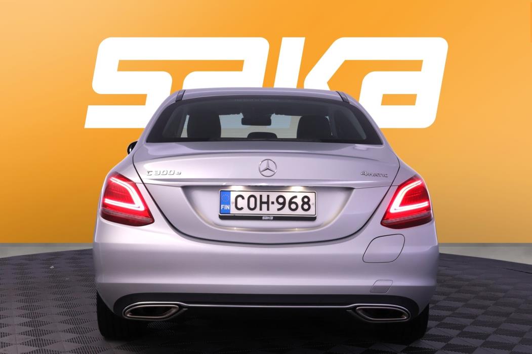 MERCEDES-BENZ C 2020
