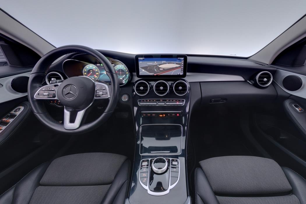 MERCEDES-BENZ C 2020