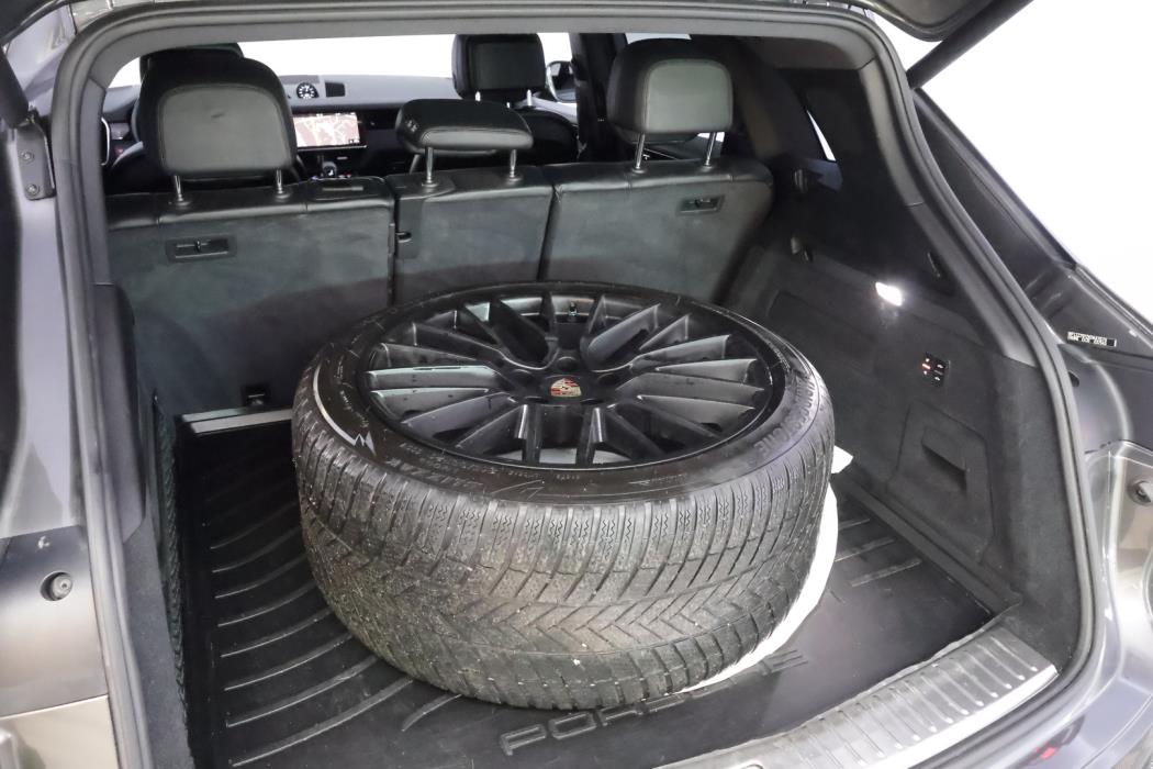 PORSCHE Cayenne 2019