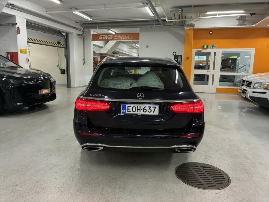 MERCEDES-BENZ E 2017