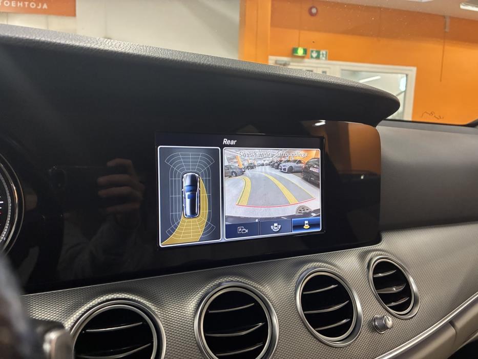 MERCEDES-BENZ E 2017