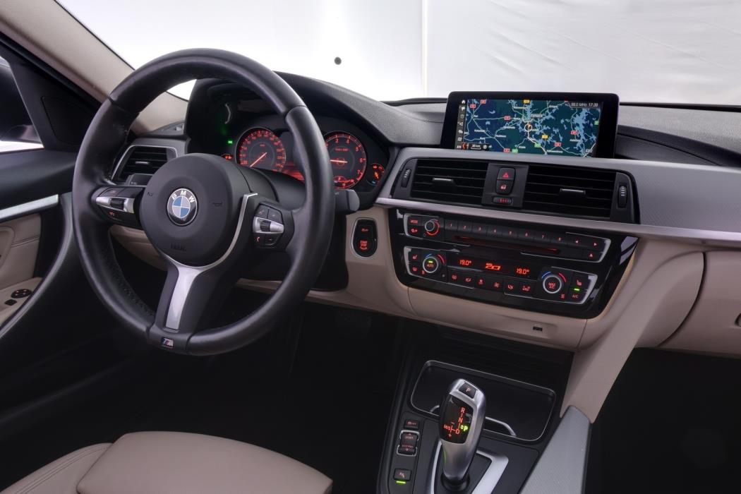 BMW 320 2019