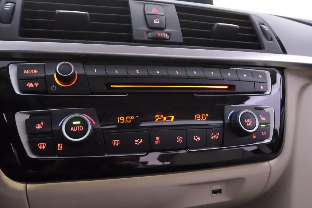 BMW 320 2019
