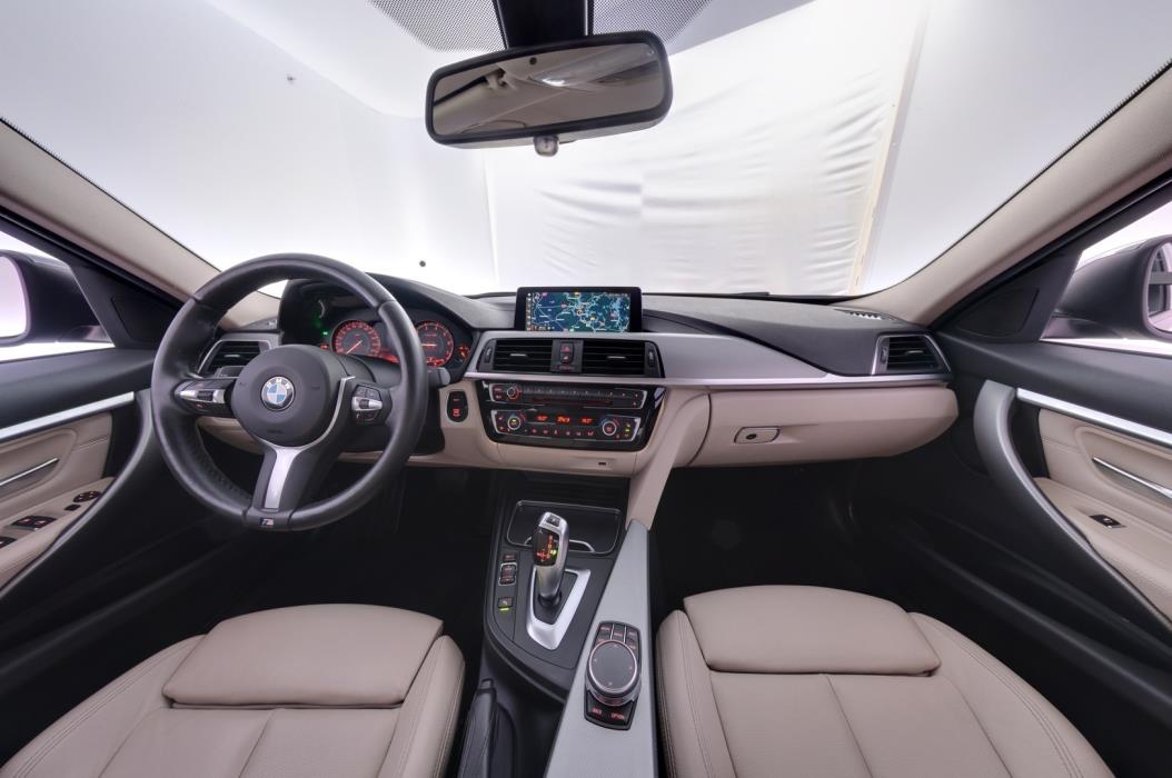 BMW 320 2019
