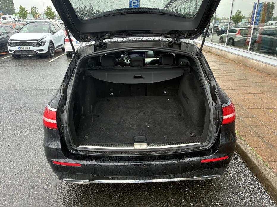 MERCEDES-BENZ E 2017
