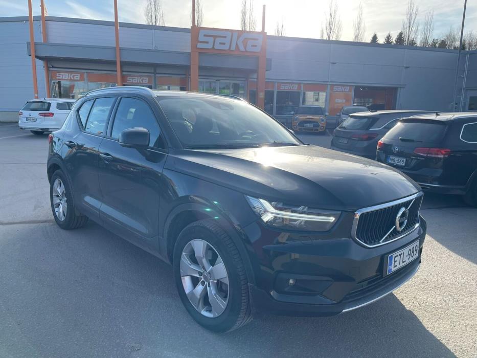 VOLVO XC40 2021