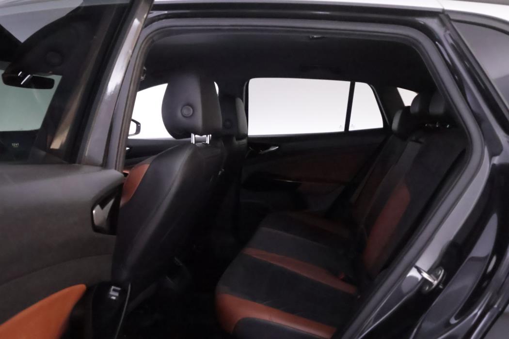 VOLKSWAGEN ID.4 2021