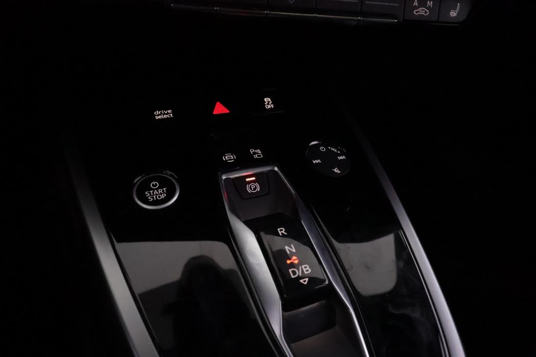 AUDI Q4 e-tron 2023