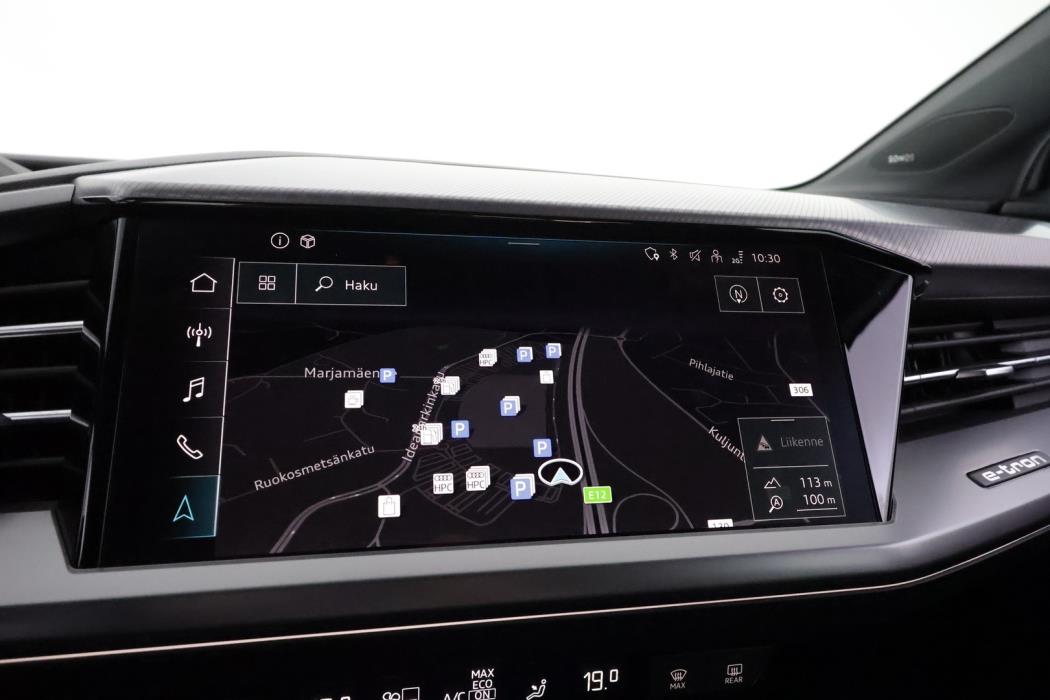 AUDI Q4 e-tron 2023