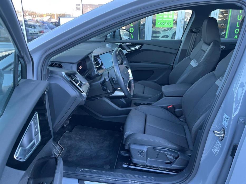 AUDI Q4 e-tron 2023