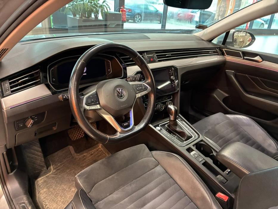 VOLKSWAGEN Passat 2020