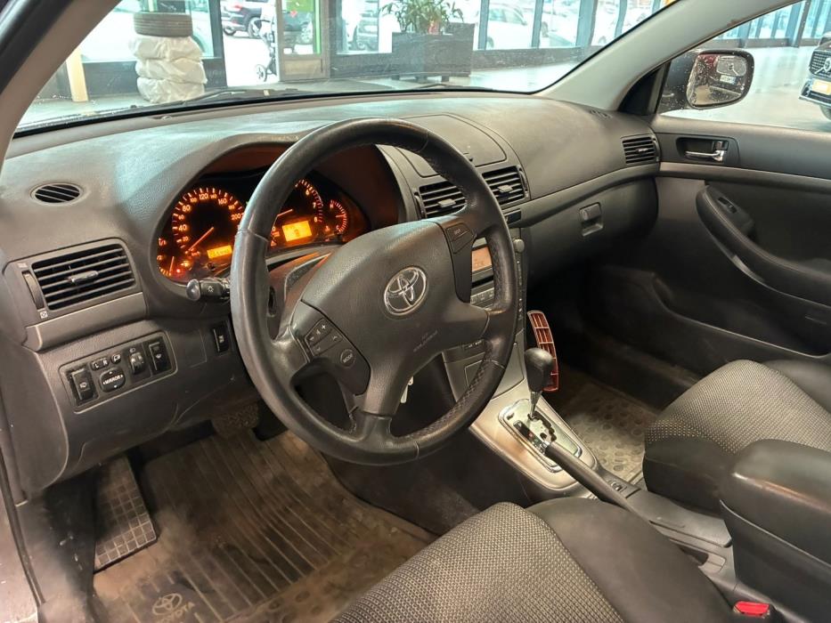 TOYOTA Avensis 2007