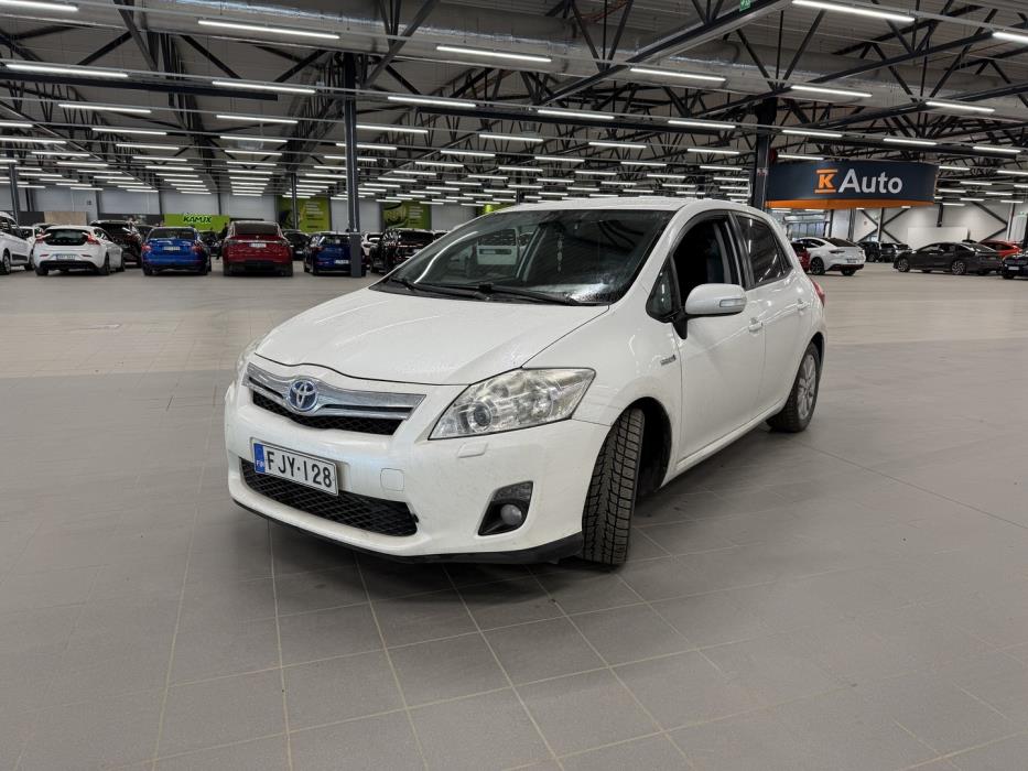 TOYOTA Auris 2011