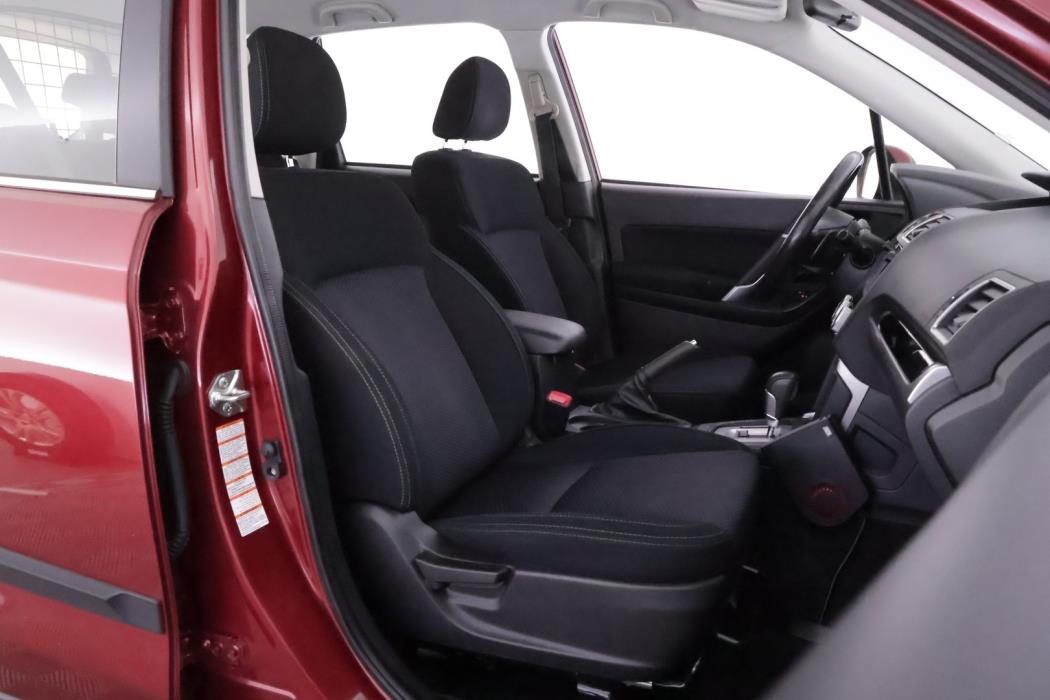 SUBARU Forester 2016