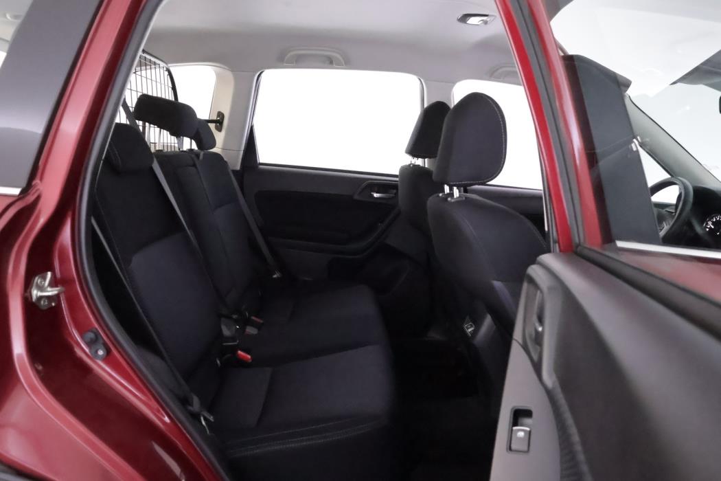 SUBARU Forester 2016