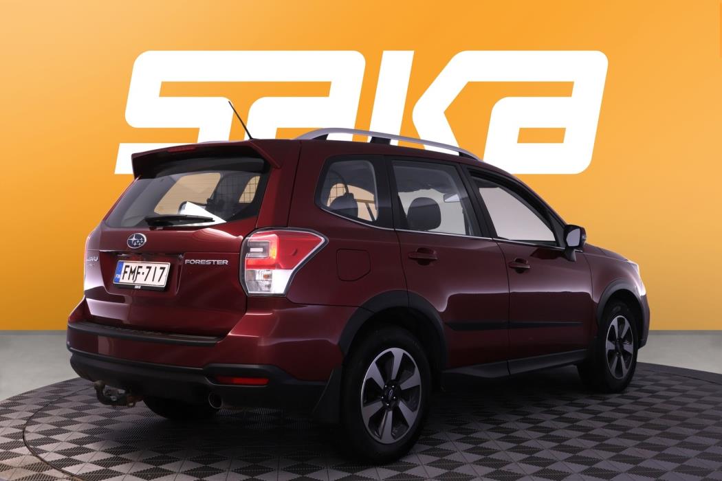 SUBARU Forester 2016