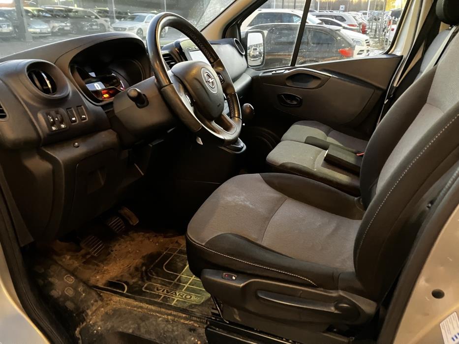 OPEL Vivaro 2016