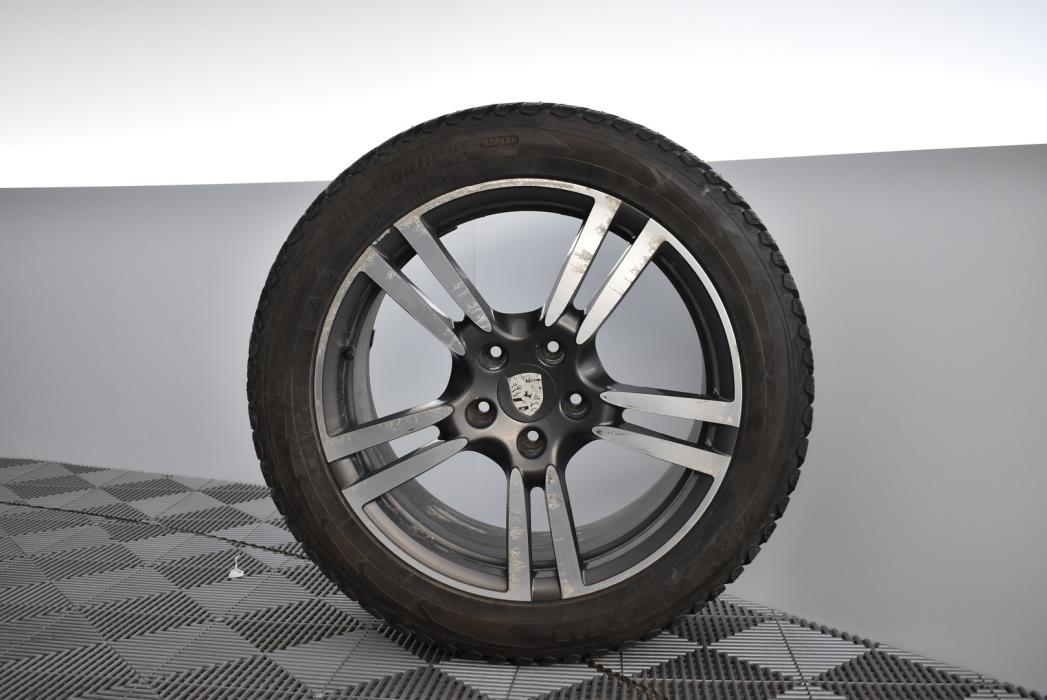 PORSCHE Cayenne 2016