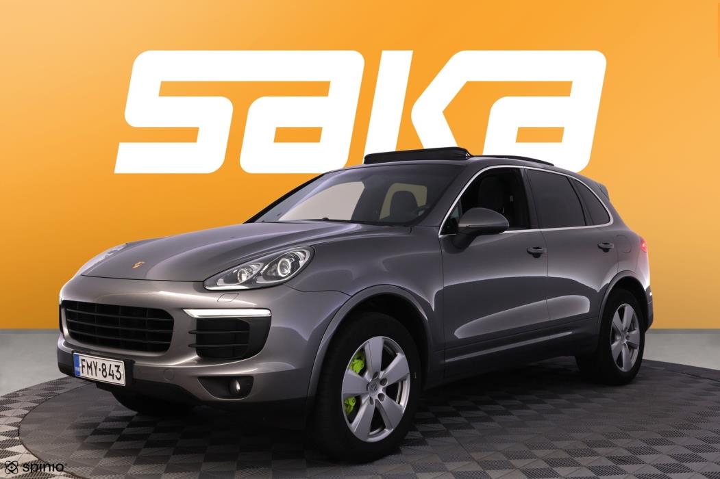 PORSCHE Cayenne 2016