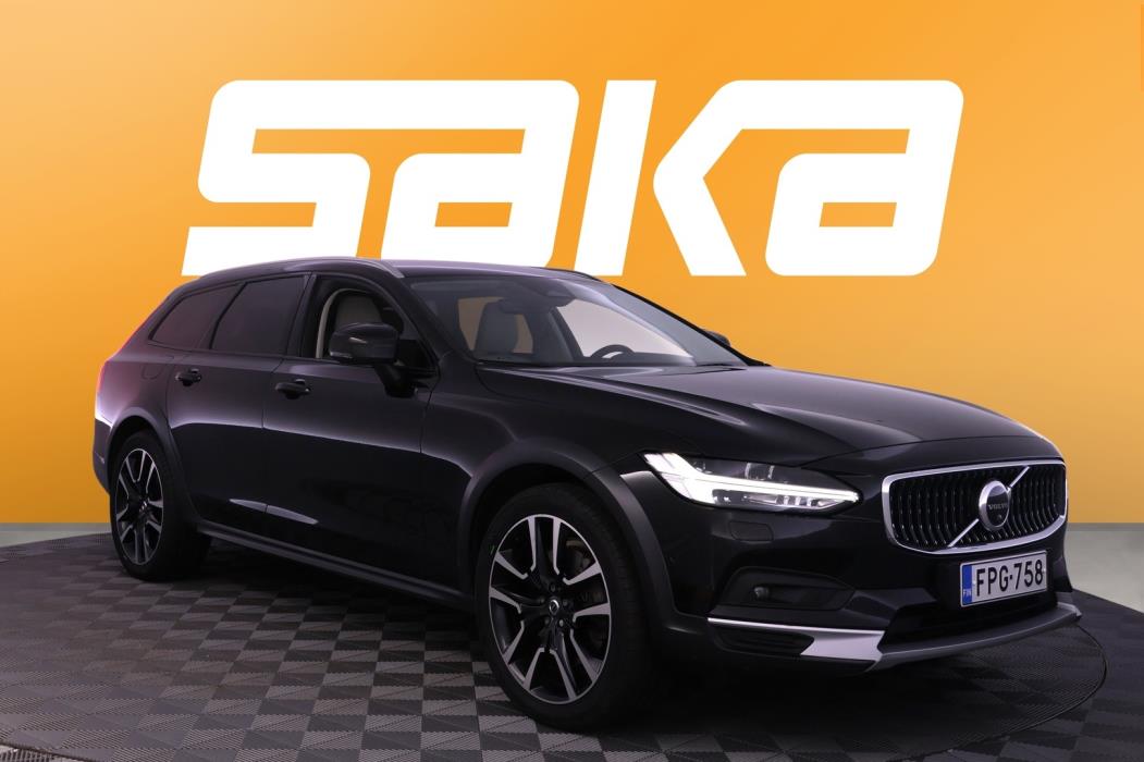 VOLVO V90 Cross Country 2023