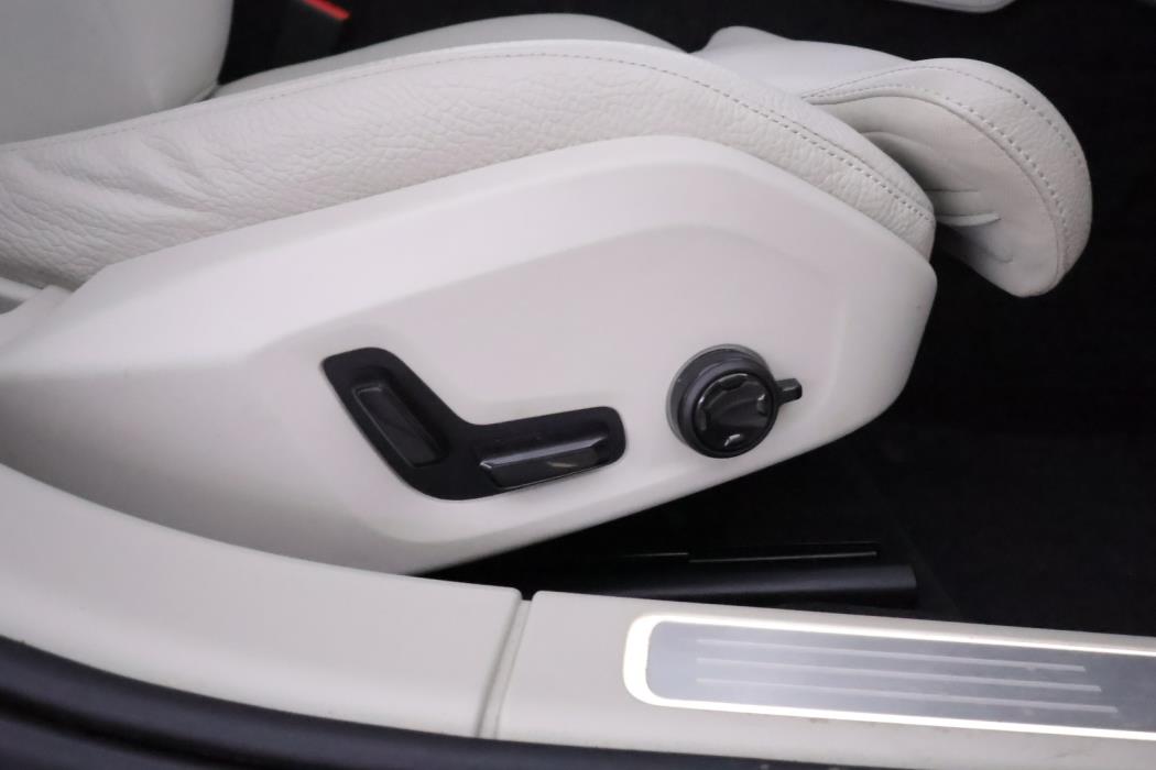 VOLVO V90 Cross Country 2023