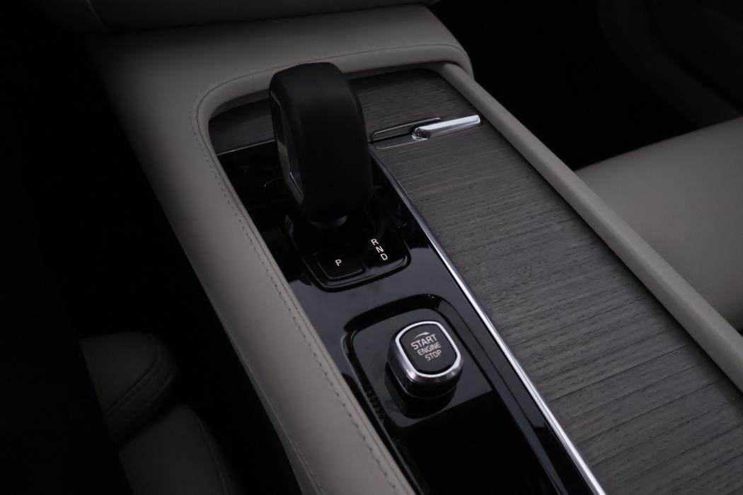 VOLVO V90 Cross Country 2023