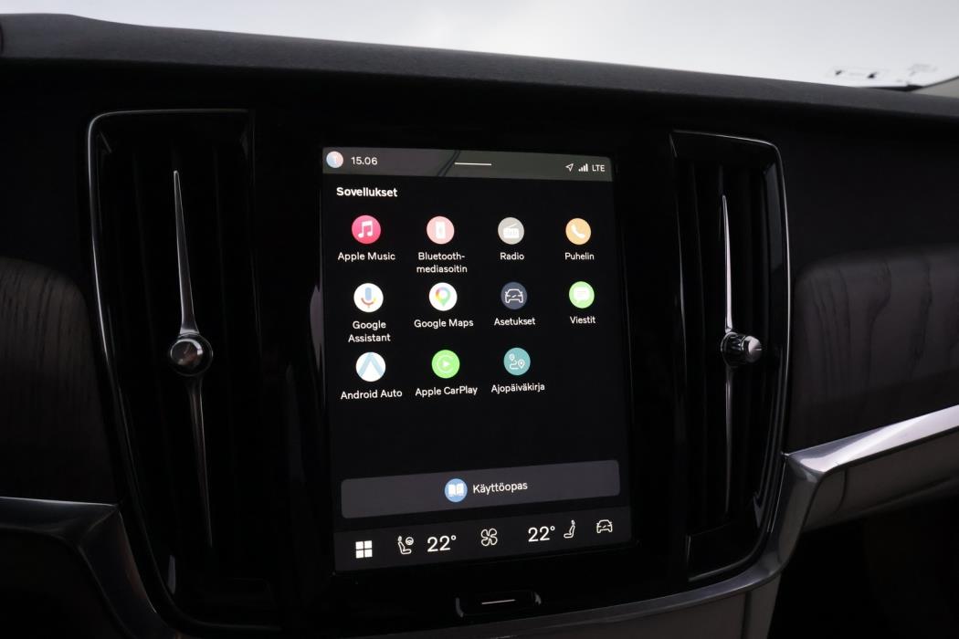 VOLVO V90 Cross Country 2023