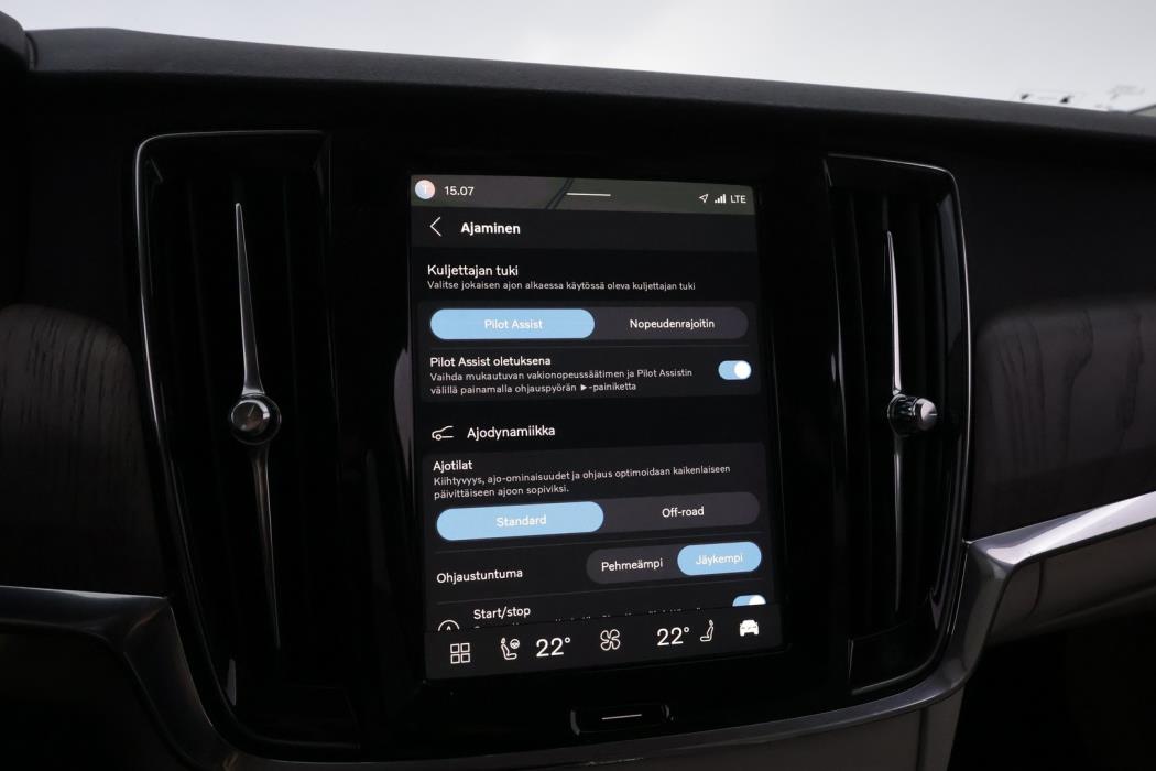 VOLVO V90 Cross Country 2023