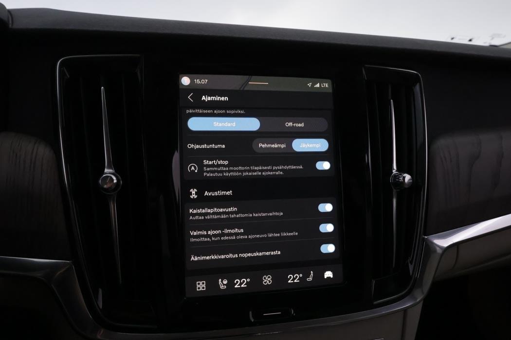VOLVO V90 Cross Country 2023