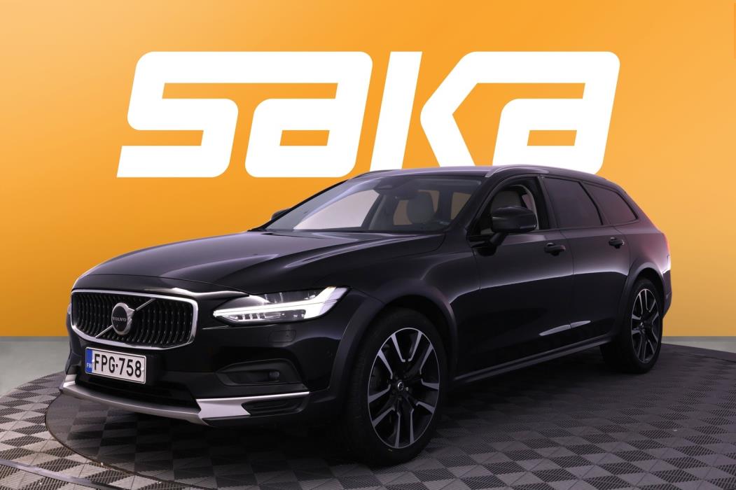 VOLVO V90 Cross Country 2023