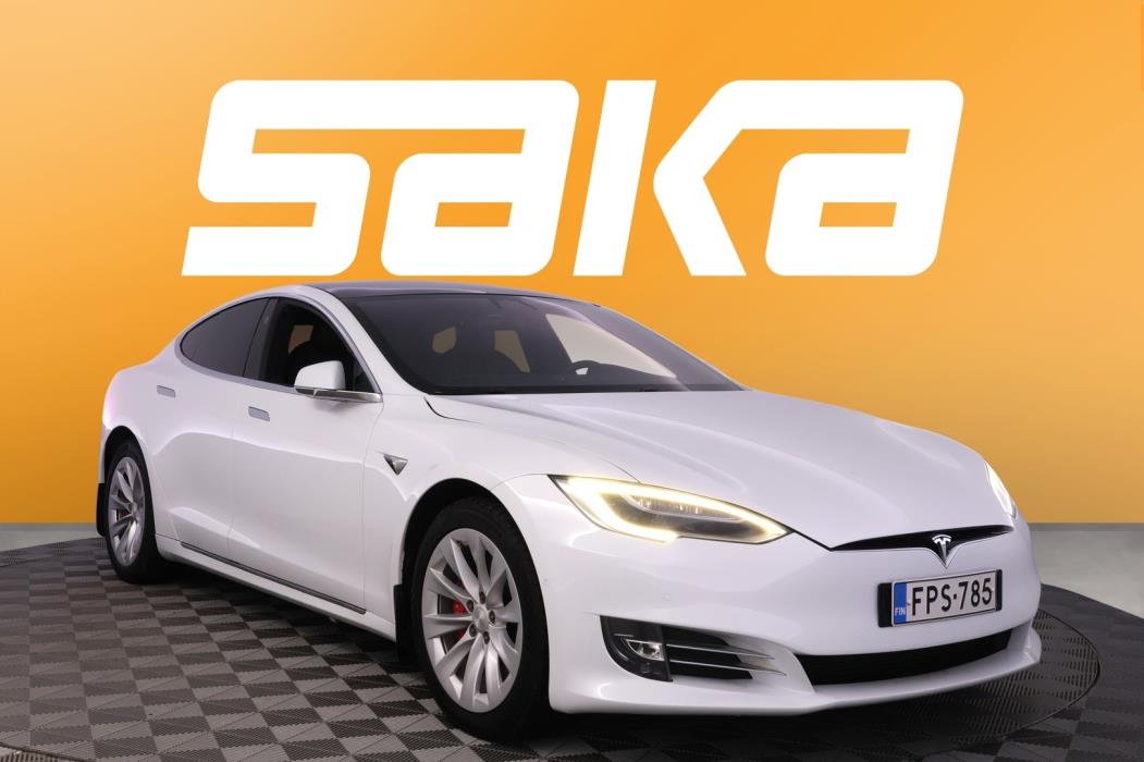 TESLA Model S 2020