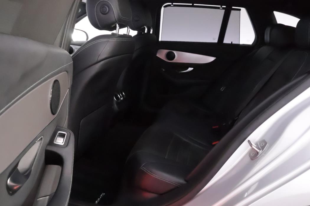 MERCEDES-BENZ C 2020