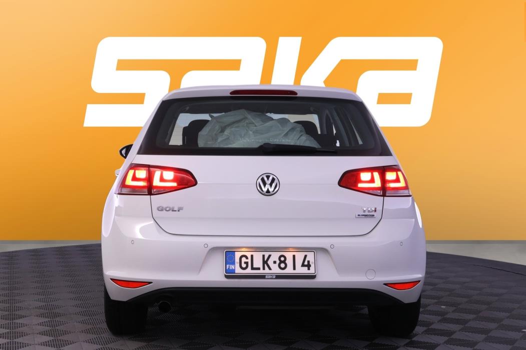VOLKSWAGEN Golf 2015