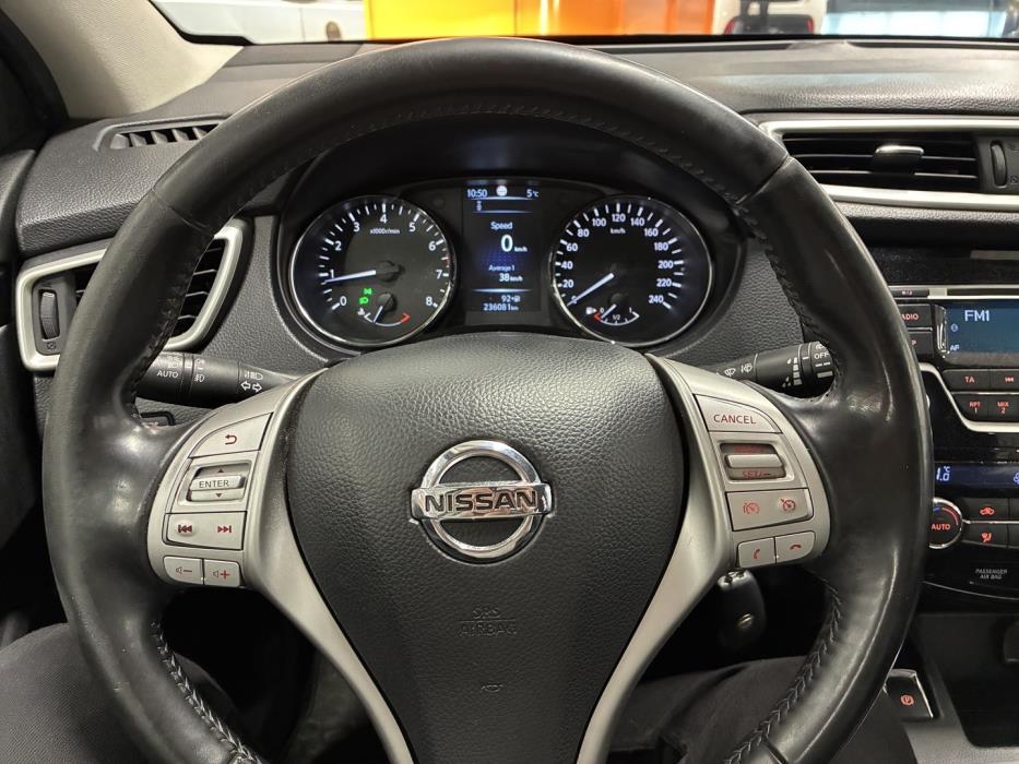 NISSAN Qashqai 2015